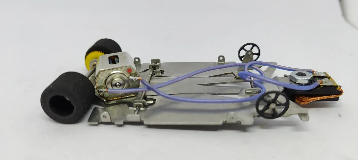 JK Cheetah 1/32 Anglewinder - Mazda Dyson black, white, yellow