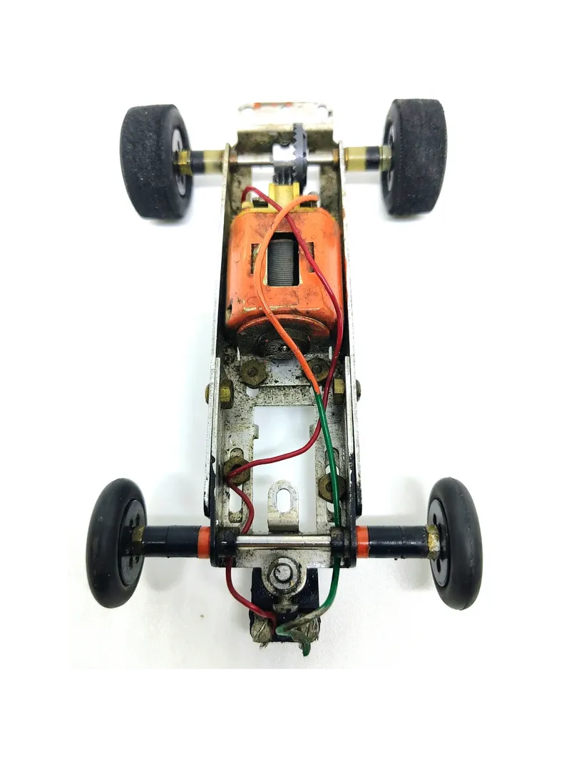 Running vintage Chassis with 36D motor. Nice Wheels! Runs great!