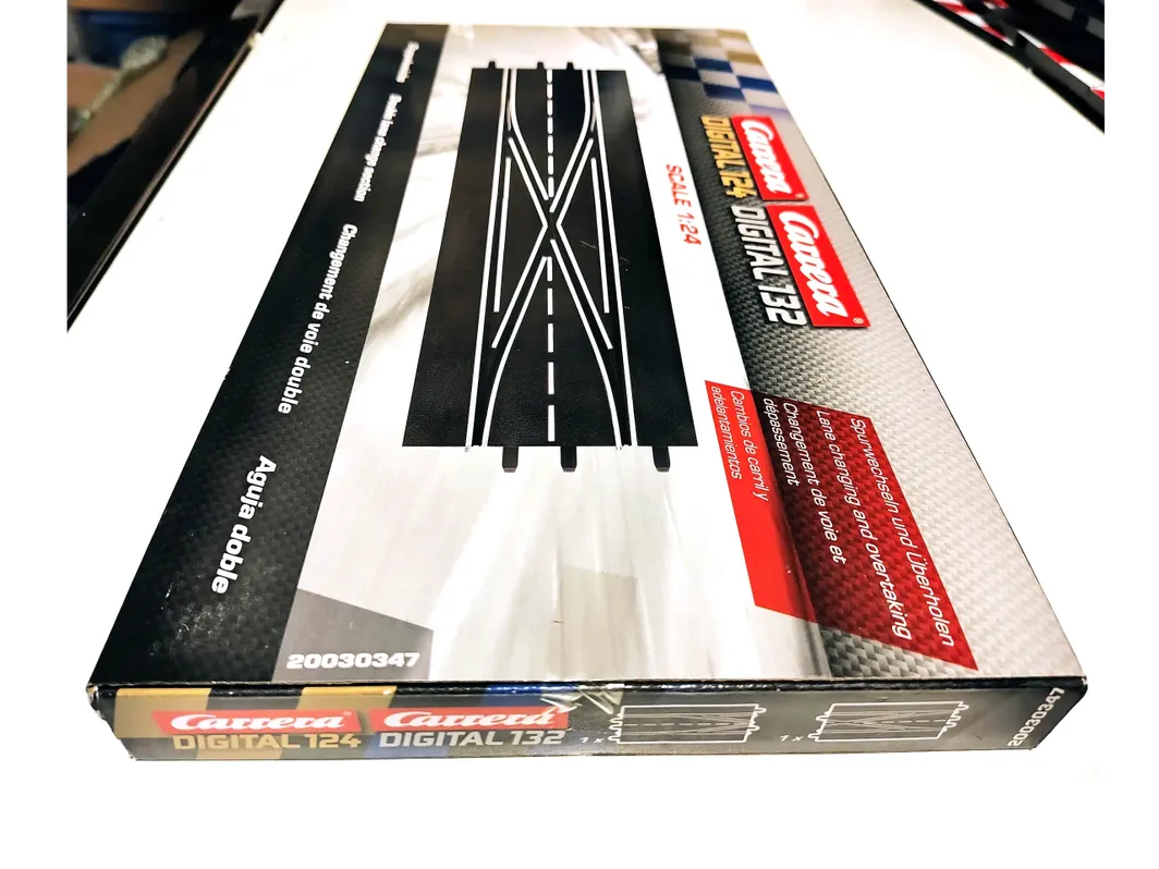 Carrera 30347 Double Lane Change Track Section – Digital 132/124