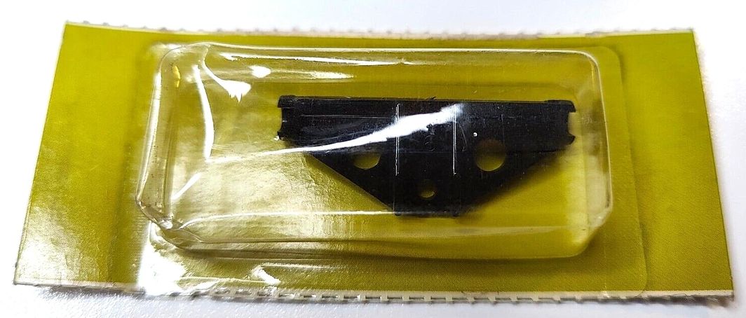 Chassis, COX nylon front suspension. Sports and GT Style Cat No. 9831