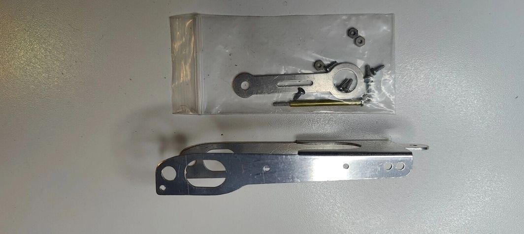 Chassis, Tradeship #WE204 for small vintage 16D. With 1965 vintage package.