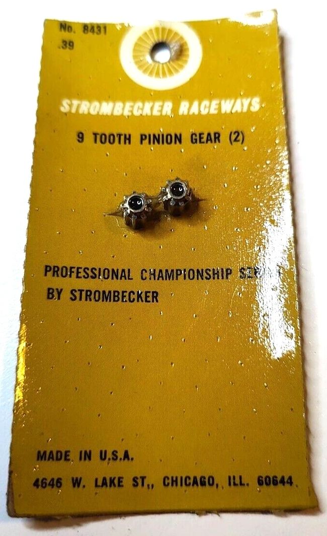 Gears, Strombecker Pinion, 9 tooth for 3/32" 0.0925" shaft. No. 8431